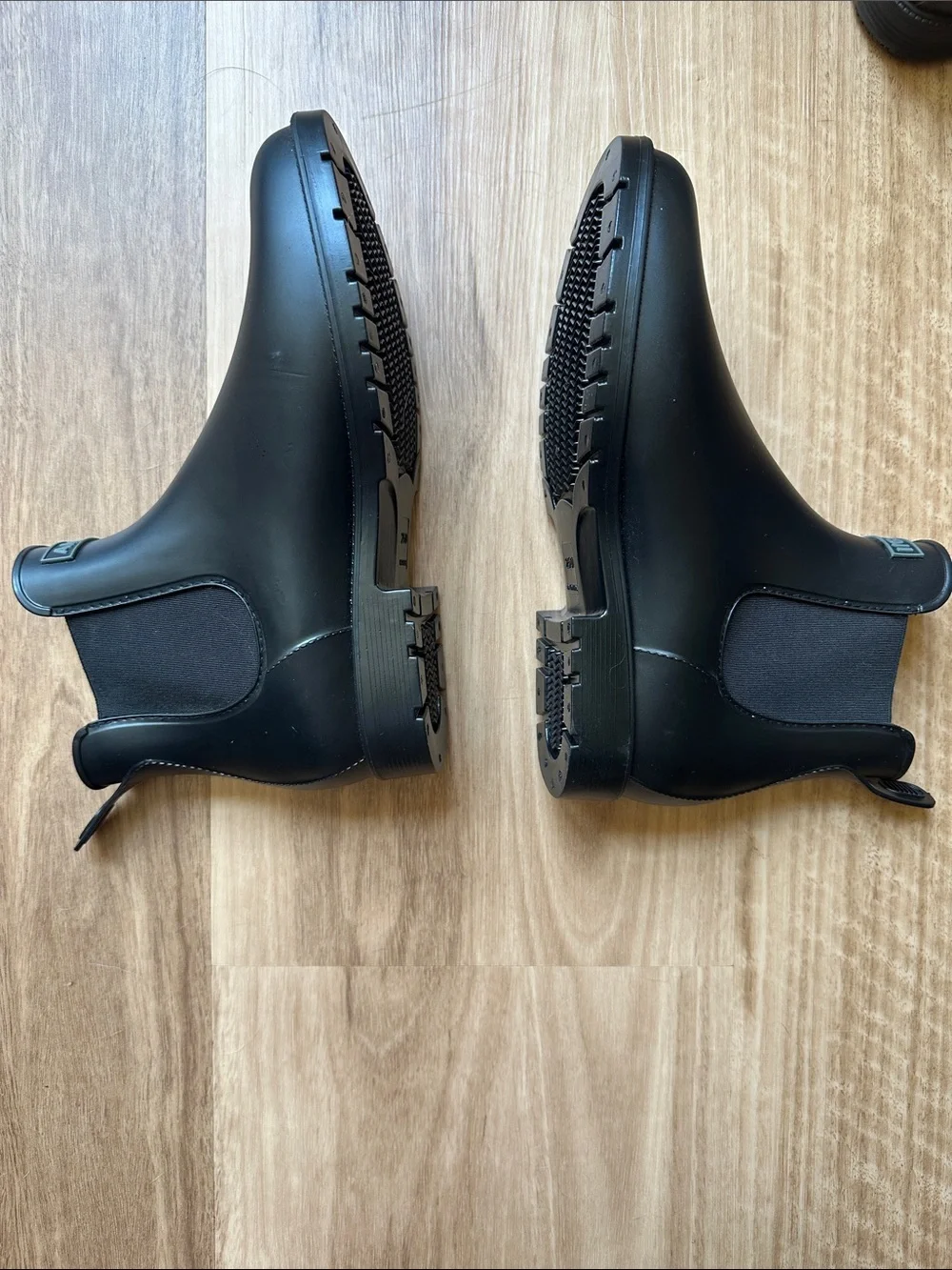 Unisex Black Waterproof Rain Boots Men’s 7, Women’s 5.5 New Without Tags